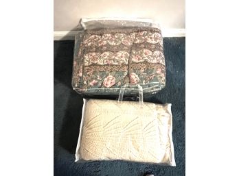 2BR/ Off White Knit Afghan & King Size Floral Comforter