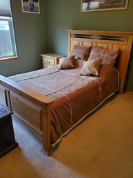 Pine Queen Bed With A Full Mattress 66.5w X 87.5L