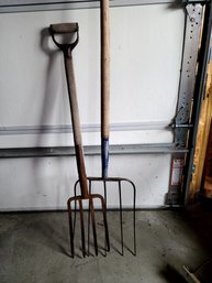 Pitch Forks Set Of 2