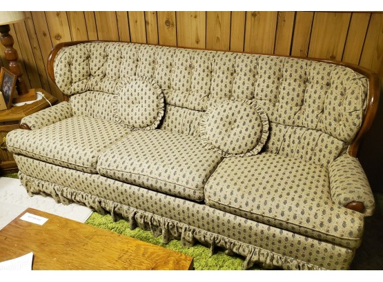 Vintage Couch Cream Pineapple Design