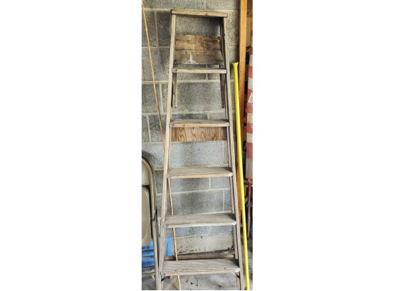 Wooden Ladder 5ft
