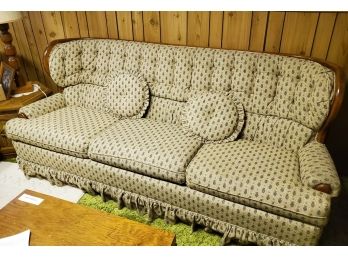 Vintage Couch Cream Pineapple Design