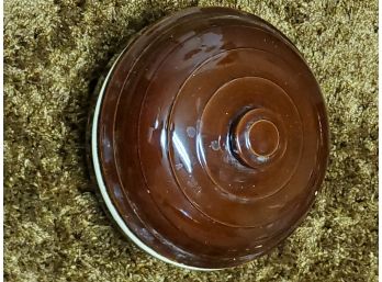 Made In USA Brown Casserole Dish With Lid