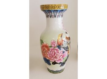 Asian Design Vase Gold Trim Roses Bird