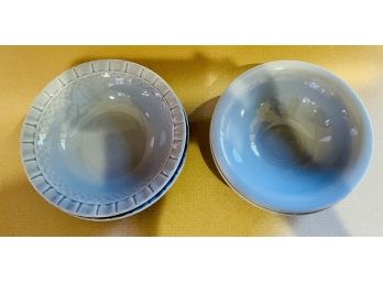 4 Blue Bowls