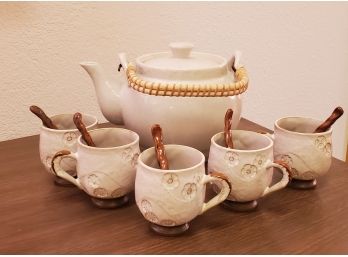Pottery Tea Pot With 5 Cup Sets