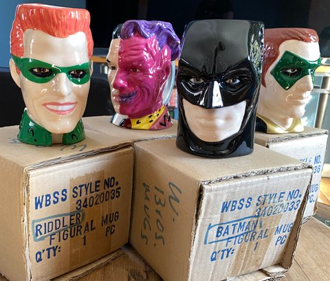 Lot 73 - DC Comics Batman Robin Riddler Two Face Collectible Mugs New In Box
