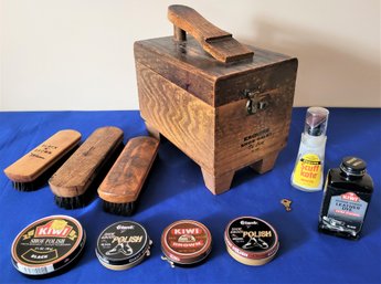 Lot 113 - Vintage Wood Esquire Shoe Shine Box And Accessories Lot