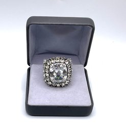 Lot 7- Ann Taylor Costume Statement Crystal Sparkly Cocktail Ring Size 7