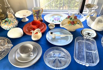 Lot 117- Mixed Table Lot - Vintage Dish Ware Kitchen Plates Bowls And More!