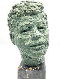 Lot M33- 1968 John F Kennedy President Head Bust By Alva Museum Replicas New York