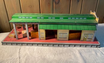 Lot 36- Vintage Marx Freight Terminal Train Station Tin Litho Toy 1950s