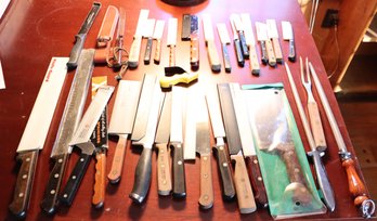 Lot 121- 32 Piece Kitchen Knife Cutlery & Sharpener Assortment Set  - New & Vintage