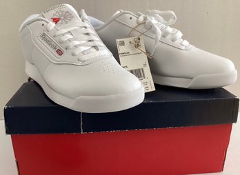 Lot 68RR-  New In Box White Reebok Princess Womens Sneakers Training Size 7.5
