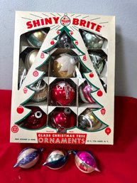Lot 336SES - Fabulous Mid Century Shiny Brite Glass Christmas Tree Ornaments - Made In USA