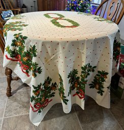 Lot 377SES - Vintage Mid Century Christmas Cotton Long Rectangle Cotton Table Cloth - Xmas