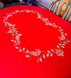 Lot 384SES - Stunning MCM Vintage Cotton Blend Christmas Cross Stitch Cardinal - 70x54 Tablecloth