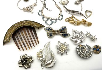 Lot 12SES- FANCY Jewelry Lot- Vintage Hair Comb- Rhinestones- Pins- Necklaces- Some Signed