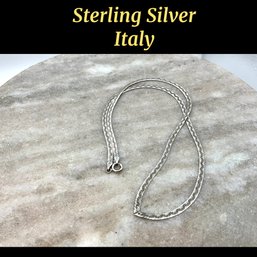 Lot 24- Sterling Silver Italy Chain