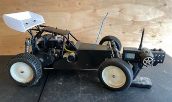 Lot 264 - RC Remote Control Race Car Dune Buggy Look - HUGE! 27'