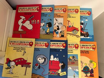 Lot 301 - Very Cool Find! Vintage 1980 Charlie Brown Encyclopedia Set - Charles Schultz - Snoopy,