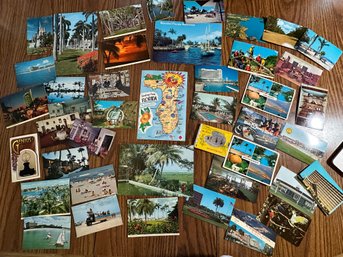 Lot 364 - Sunny Florida 1960s-1980s Postcards - South Of The Border Post Cards