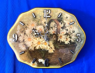 Lot 74 - Vintage Daisy Flower Clock Basked Of Flowers - Fun!