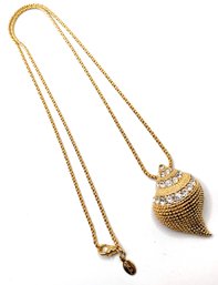 Lot 103 - Kenneth Lane Gold Tone Chain With Seashell Pendant Or Pin