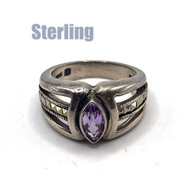 Lot 32: Sterling Silver Purple Amethyst Stone Ring Size 6