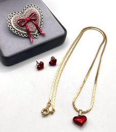 Lot 28- Costume Gold Tone Chain Heart Pendant Earrings Pin Set