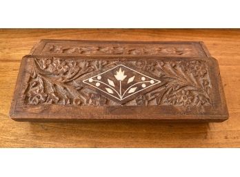 Small Carved Hinged Wood Pen Box With Inlaid White Flower 7'