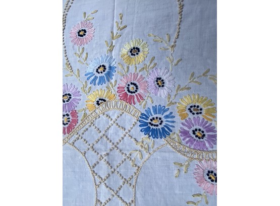 Lot 243 - Beautiful Vintage Embroidered Tablecloth 88' X 88'