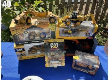 Lot40 - CAT & Hitachi Tonka Caterpillar - Construction Vehicles - Most New In Box - Die Cast Lot Of 8 - NASCAR