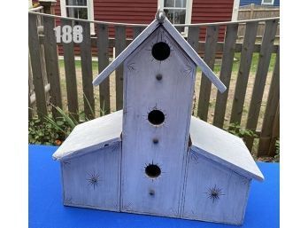 Lot 188 - Rustic Wood Bird House For Family Of 5