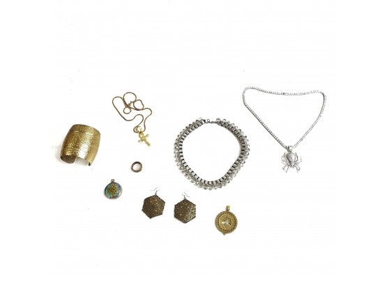 Costume Jewelry Lot, Brass Cuff - #B