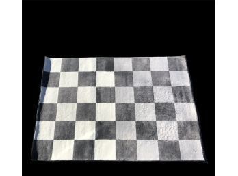 Black And White Checkered Rug, 7'3' X 5'3' / Weighs 20 Lbs - #AR1