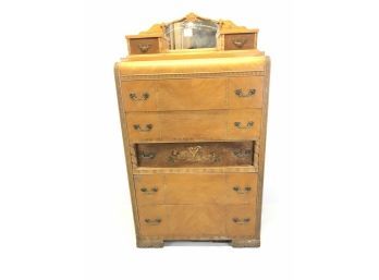 Stanley Furniture Company 1930's Art Deco 7-Drawer Chest With Mirror - # RR2