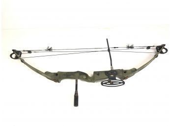Bear Magnum Hunter Compound Bow, String Length 37' - #S1-4