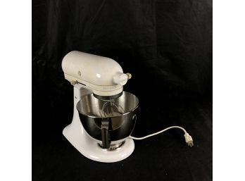 White KitchenAid Stand Mixer, 300 Watt - #LR2