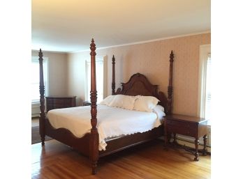 4-Piece King Size Bedroom Set - Includes 4-poster Bed Frame, Dresser & 2 Nightstands - MBR