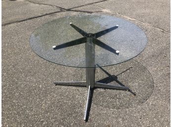Round Glass Top Dining Table With Chrome Base - RR1