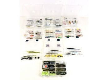 Freshwater Fishing Lure Lot With Clear Storage Cases - #S5-3