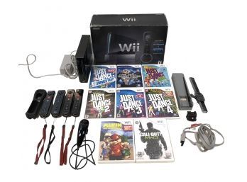Nintendo Wii Game System With 8 Games - #S2-2