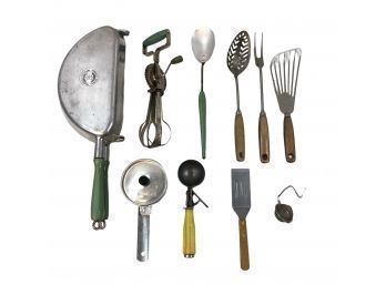 Vintage Cookware Collection: 12 Aluminum Omelette Pan, Hand Mixer & More - #S11-2