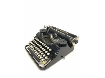 Underwood Typewriter With Case