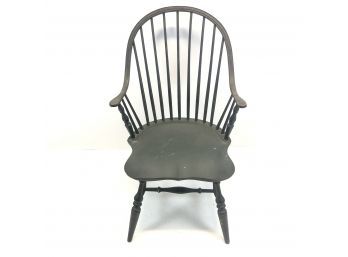Antique Continuous Arm Windsor Chair - Apple Green Paint