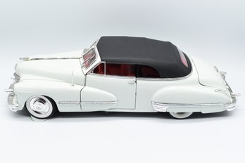 1947 Cadillac Series G2 1:18 Scale Die-Cast Model Car