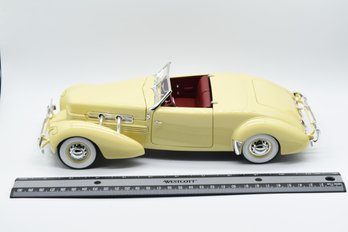 1937 Cord 812 1:18 Scale Die-cast Model Car By ERTL No. 2130GA