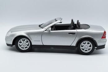 Mercedes Benz SLK 230 1:18 Scale Die-cast Model Sports Car By Maisto