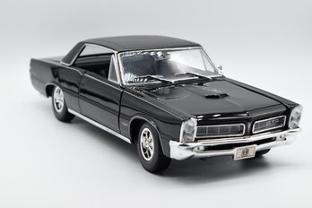 1965 Pontiac GTO 1:18 Scale Die-cast Model Classic Muscle Car By Miasto